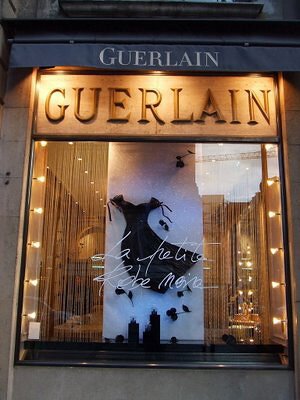 guerlain-la-petite-robe-noire-butik