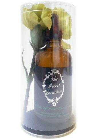 2_The Green Carnation_with pack