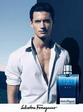 3_Acqua Essenziale Blu_poster